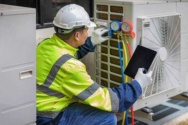 Professional Ductwork Repair technician working in Marion, TX
